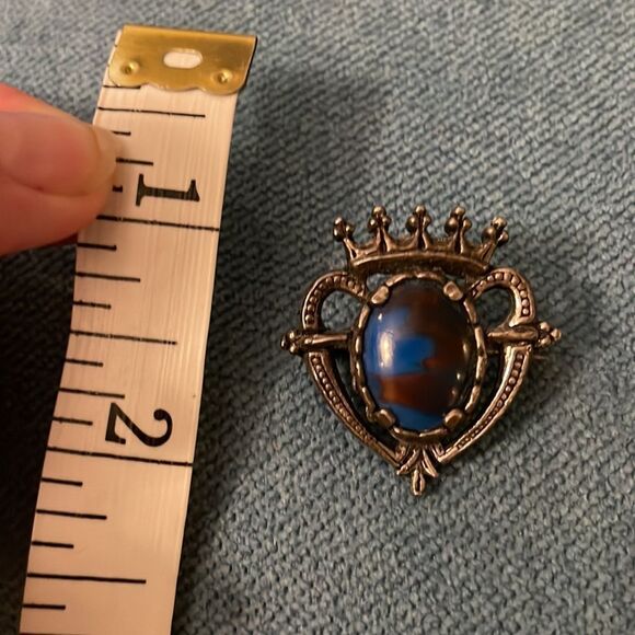VINTAGE MIRACLE CORONET HEART BROOCH BRAVEHEART SCOTTISH FOLKLORE DARK SKYE VGC - Picture 5 of 9